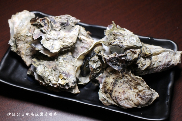 台北リ味館/原味館：東區.市民大道新開幕海鮮燒烤『台北リ味館/原味館』現烤鮮蚵/泰國蝦/199元生啤喝到飽/宵夜/有包廂/捷運忠孝復興站