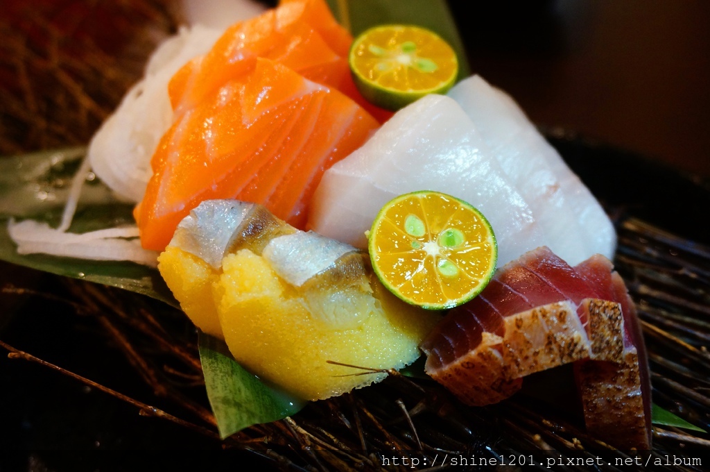 忠孝復興站美食.東區海鮮燒烤.台北リ原味館