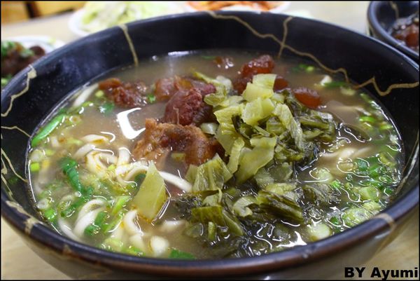 阿忠牛肉麵:『愛評體驗團』阿忠牛肉麵~來自新莊好吃的牛肉麵麵店二訪