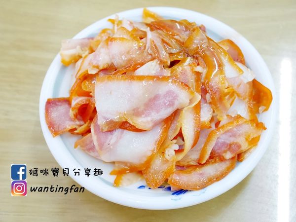 【新莊牛肉麵】阿忠牛肉麵 牛骨熬製安心湯底 平價大份量 飄香30年老店 (5).JPG