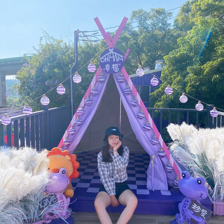 苗栗人氣夢幻的紫色咖啡廳—噢哈娜咖啡屋，高達10個打卡景點任你拍，快揪姊妹一起來