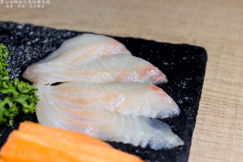 高雄左營︱星洲火鍋．膳聚　時尚浪漫，新加坡夜店風精緻火鍋！