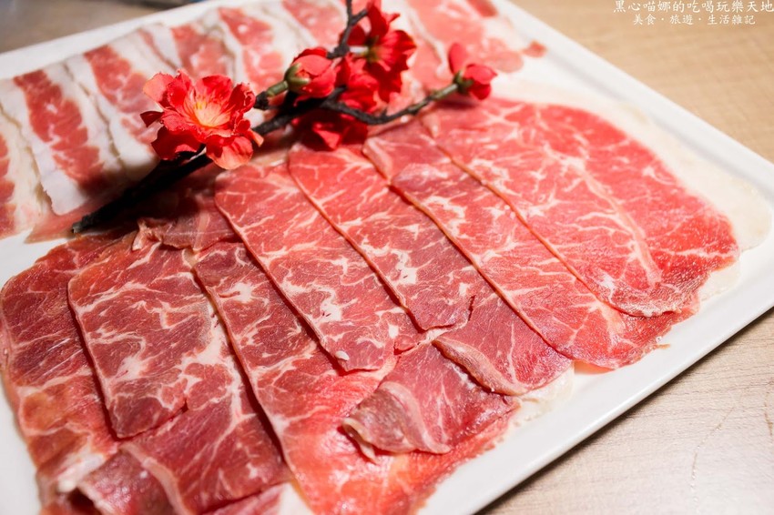 高雄左營︱星洲火鍋．膳聚　時尚浪漫，新加坡夜店風精緻火鍋！