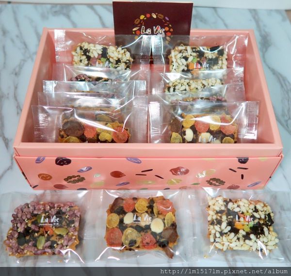 【宅配美食】花花 La Vie ❙ 花現幸福~精美有質感的手工餅乾 ❙ 獨特口感浪漫你我(文末有獎)