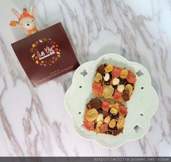 【宅配美食】花花 La Vie ❙ 花現幸福~精美有質感的手工餅乾 ❙ 獨特口感浪漫你我(文末有獎)