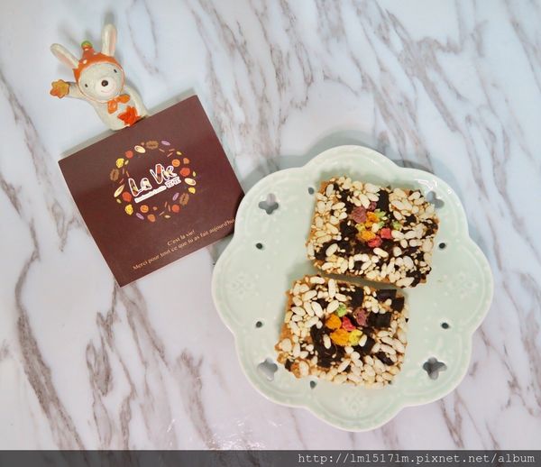 【宅配美食】花花 La Vie ❙ 花現幸福~精美有質感的手工餅乾 ❙ 獨特口感浪漫你我(文末有獎)