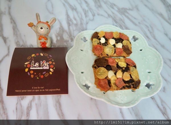 【宅配美食】花花 La Vie ❙ 花現幸福~精美有質感的手工餅乾 ❙ 獨特口感浪漫你我(文末有獎)