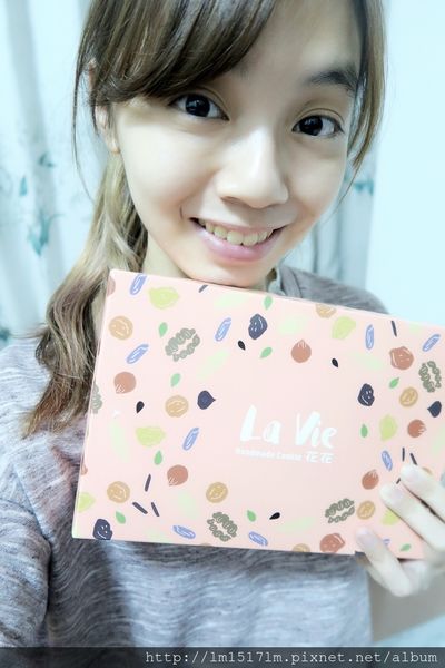 【宅配美食】花花 La Vie ❙ 花現幸福~精美有質感的手工餅乾 ❙ 獨特口感浪漫你我(文末有獎)