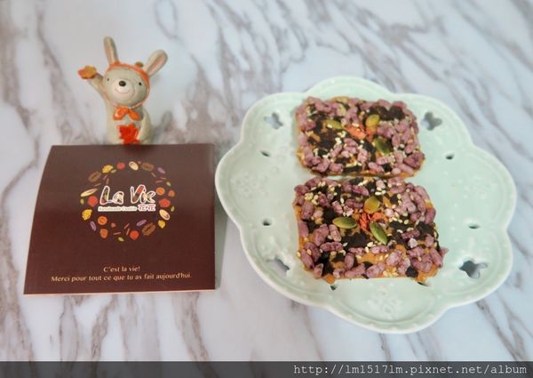 【宅配美食】花花 La Vie ❙ 花現幸福~精美有質感的手工餅乾 ❙ 獨特口感浪漫你我(文末有獎)
