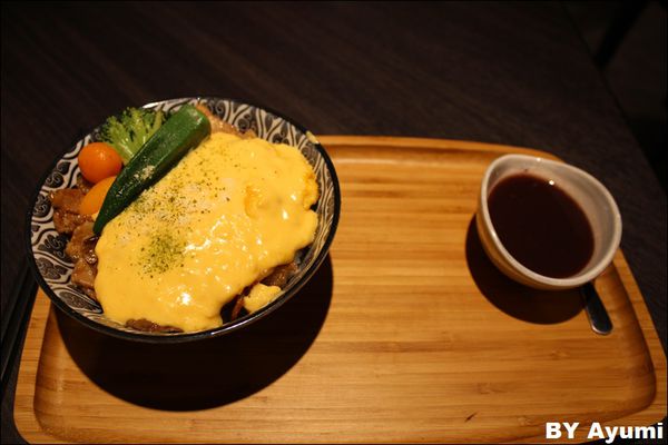 開丼 燒肉vs丼飯(桃園ATT店)：『愛評體驗團』開丼 燒肉vs丼飯/桃園ATT店～給你大大滿足的燒肉丼