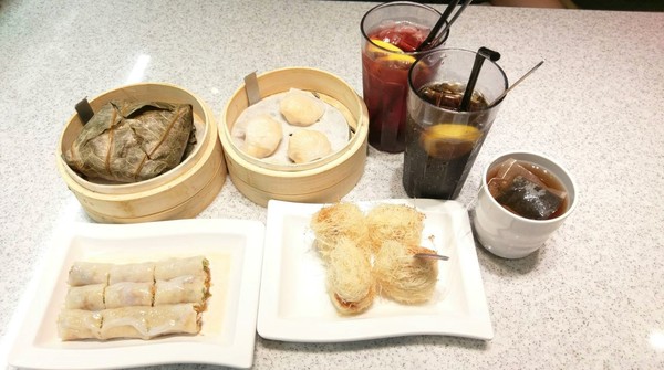 点心道(西門店)：点心道 / 西門店-捷運西門町周邊的港式料理  用新幹線出餐真的太吸睛啦  最近還有推出不少活動喔!!