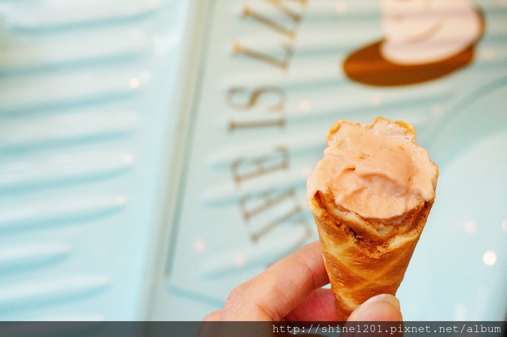 瑞芳九份美食 Lick Lick ice cream 利克商號.夢幻冰淇淋專車等你來打卡