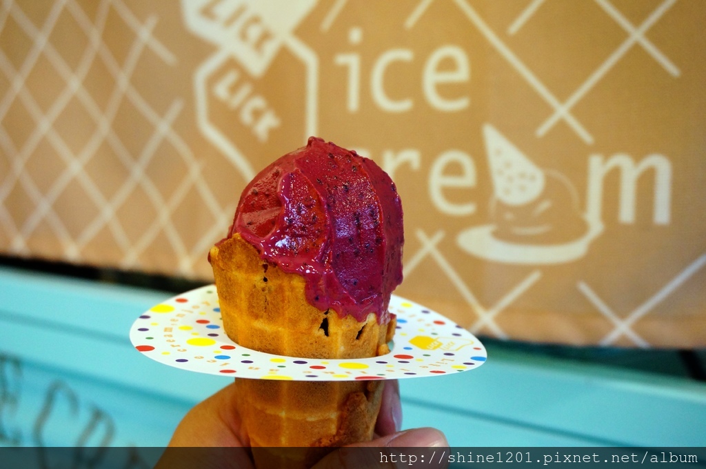 瑞芳九份美食 Lick Lick ice cream 利克商號.夢幻冰淇淋專車等你來打卡