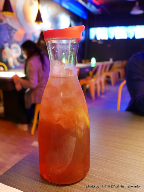 水貨：【食記】台中夜店風-水貨-真的炭火烤魚-台灣一號店-Seahood charcal grilled fish@南屯公益公園 : 傳說中的諸葛烤魚？ 類似壽喜燒作法的川味料理!