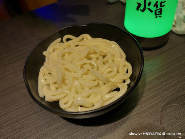 水貨：【食記】台中夜店風-水貨-真的炭火烤魚-台灣一號店-Seahood charcal grilled fish@南屯公益公園 : 傳說中的諸葛烤魚？ 類似壽喜燒作法的川味料理!