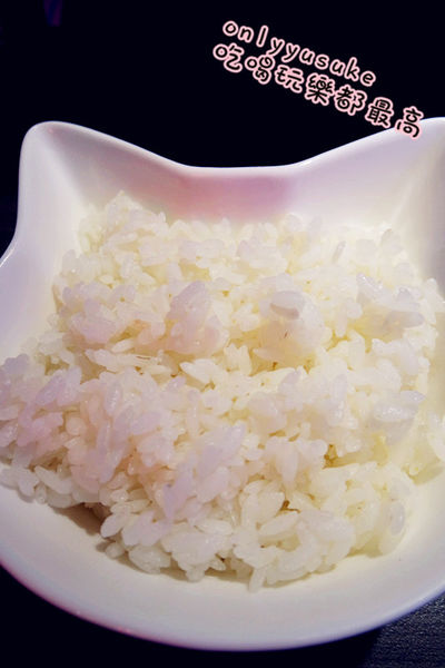 （FoOd台中)♥【水貨】來自上海超特別的魚肉饗宴，一鍋二吃，多達18種口味的美味炭火烤魚料理