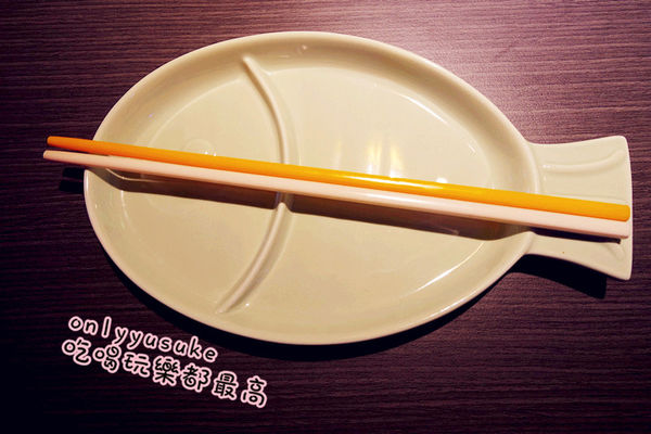 （FoOd台中)♥【水貨】來自上海超特別的魚肉饗宴，一鍋二吃，多達18種口味的美味炭火烤魚料理