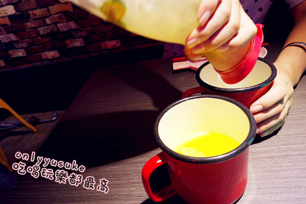 （FoOd台中)♥【水貨】來自上海超特別的魚肉饗宴，一鍋二吃，多達18種口味的美味炭火烤魚料理