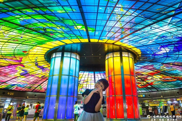 承億輕旅(高雄館)：高雄旅館︱承億輕旅Light hostel