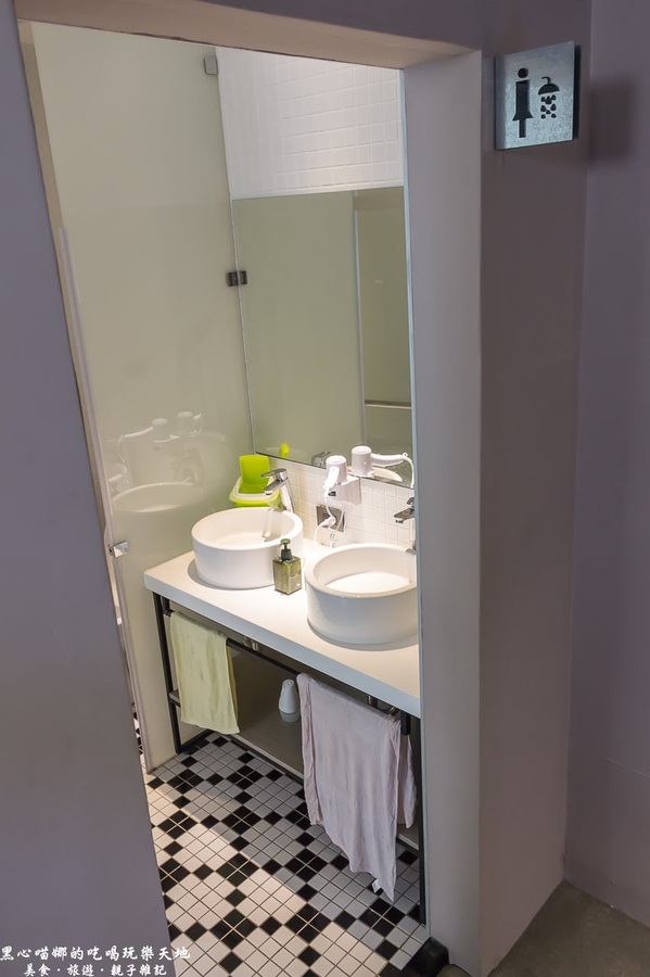 承億輕旅(高雄館)：高雄旅館︱承億輕旅Light hostel