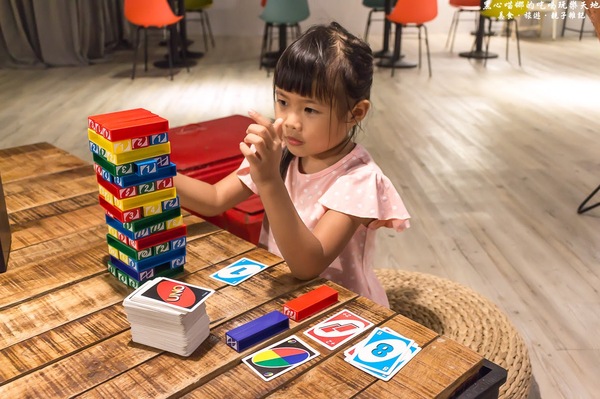 承億輕旅(高雄館)：高雄旅館︱承億輕旅Light hostel