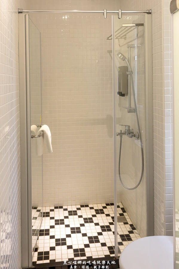 承億輕旅(高雄館)：高雄旅館︱承億輕旅Light hostel