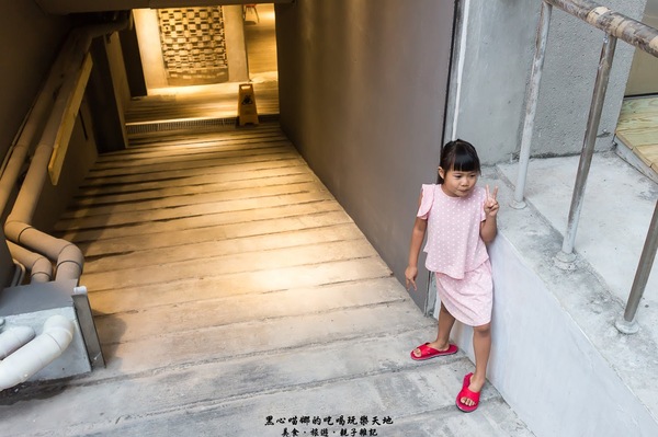 承億輕旅(高雄館)：高雄旅館︱承億輕旅Light hostel