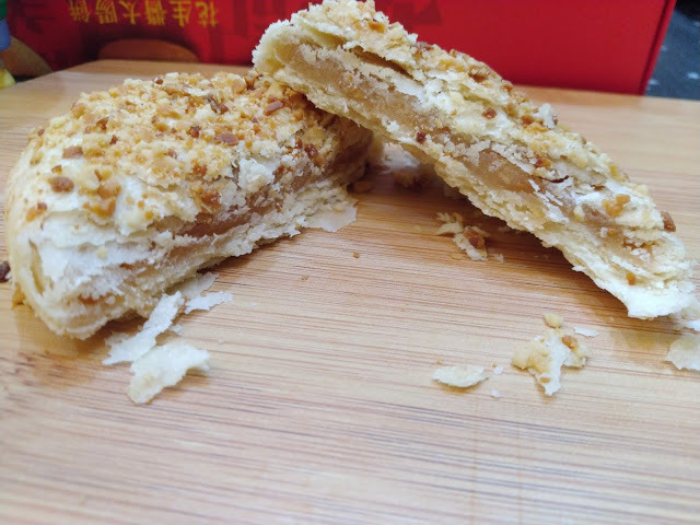 【台中美食/拌手禮】百年老餅鋪「顏新發」台中必買拌手禮-創新口味太陽餅讓你從傳統中吃到美味