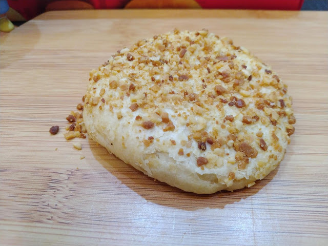 【台中美食/拌手禮】百年老餅鋪「顏新發」台中必買拌手禮-創新口味太陽餅讓你從傳統中吃到美味