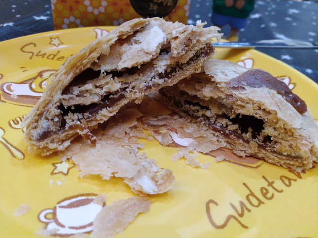 【台中美食/拌手禮】百年老餅鋪「顏新發」台中必買拌手禮-創新口味太陽餅讓你從傳統中吃到美味