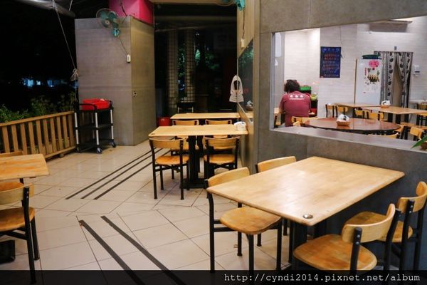 IMG_3323.JPG IMG_3323.JPG