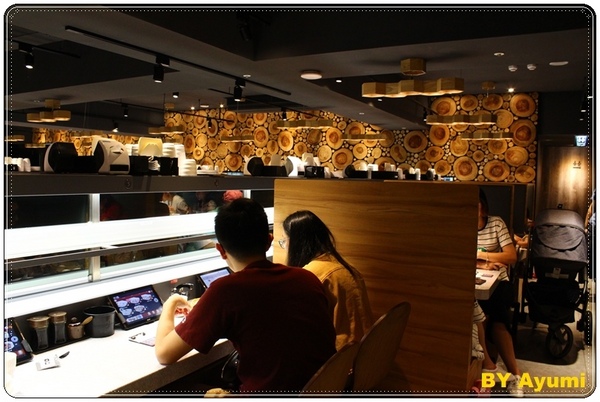 点心道(西門店)：[食記]師承香港名店、正宗港式點心【点心道/西門】-新幹線送餐好吸睛、可愛極了！