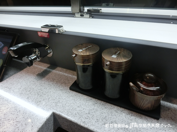 【西門町美食】爭鮮旗下港式飲茶-点心道(西門店)。正宗港式點心新幹線直送,時尚酷炫平板點餐服務