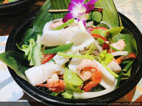 圓圓家愛吃貨-《台北東區》thai cook泰酷.泰國料理，冬季火鍋新菜單，口味道地的泰國料理，酸辣鹹香好開胃