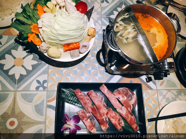 圓圓家愛吃貨-《台北東區》thai cook泰酷.泰國料理，冬季火鍋新菜單，口味道地的泰國料理，酸辣鹹香好開胃