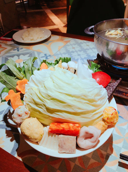 圓圓家愛吃貨-《台北東區》thai cook泰酷.泰國料理，冬季火鍋新菜單，口味道地的泰國料理，酸辣鹹香好開胃