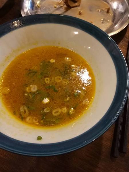 牛工業麵屋:工業風的牛肉麵,必吃。必吃。啾每賣