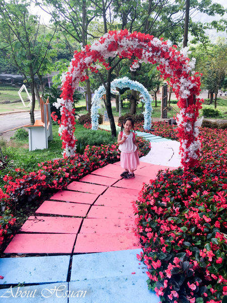 大溪花海農場:摩艾巨石像-大溪花海農場親子遊推薦