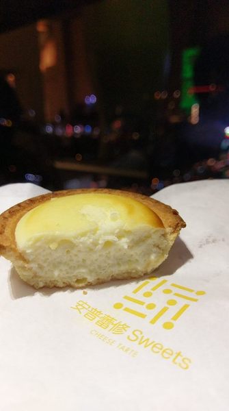安普蕾修 Sweets CHEESE TARTE：安普蕾修 Sweets CHEESE TARTE-遠百快閃店  終於可以在台中嚐到了  還有季節限定草莓起士塔