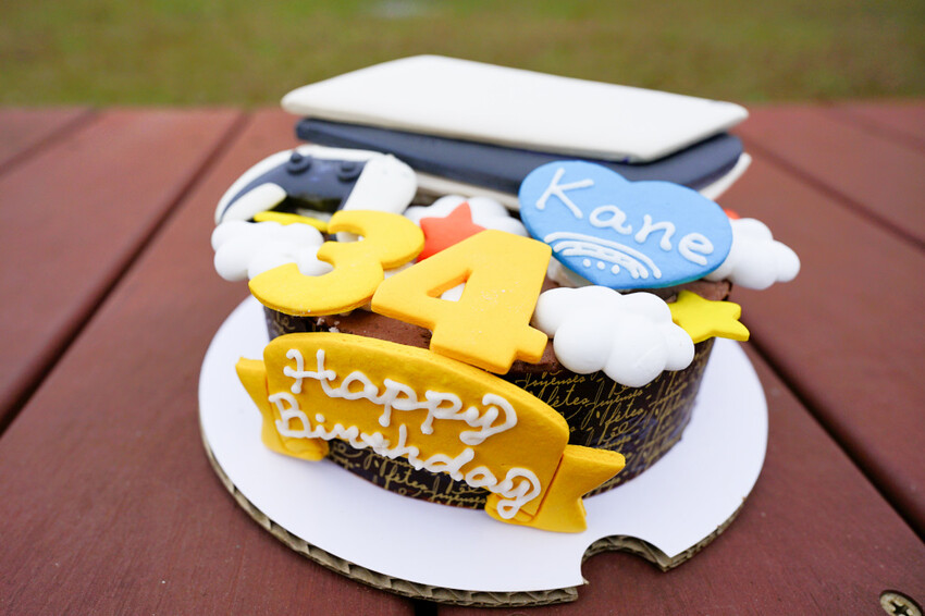 台北蛋糕推薦｜米爾利甜點創作(台北店) PS5造型蛋糕、人像造型蛋糕 大同區造型蛋糕推薦！ - 奇奇一起玩樂趣