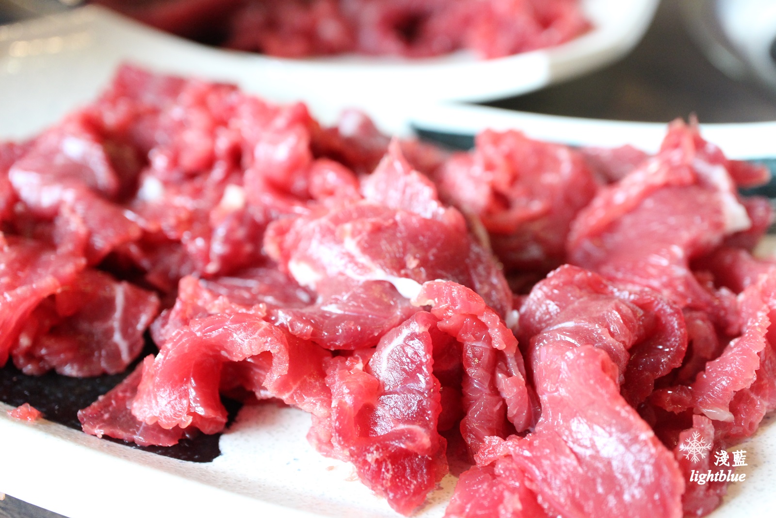 [ 雙連站‧林森北路美食 ] 淺藍 × 最牛溫體牛肉火鍋台北林森店～每日台南直送溫體牛，連海鮮蔬菜也都令人驚豔