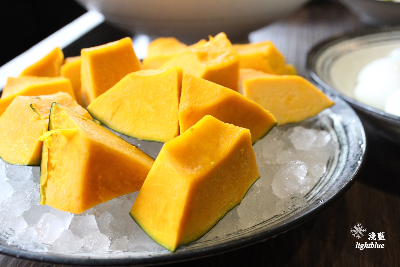 [ 雙連站‧林森北路美食 ] 淺藍 × 最牛溫體牛肉火鍋台北林森店～每日台南直送溫體牛，連海鮮蔬菜也都令人驚豔