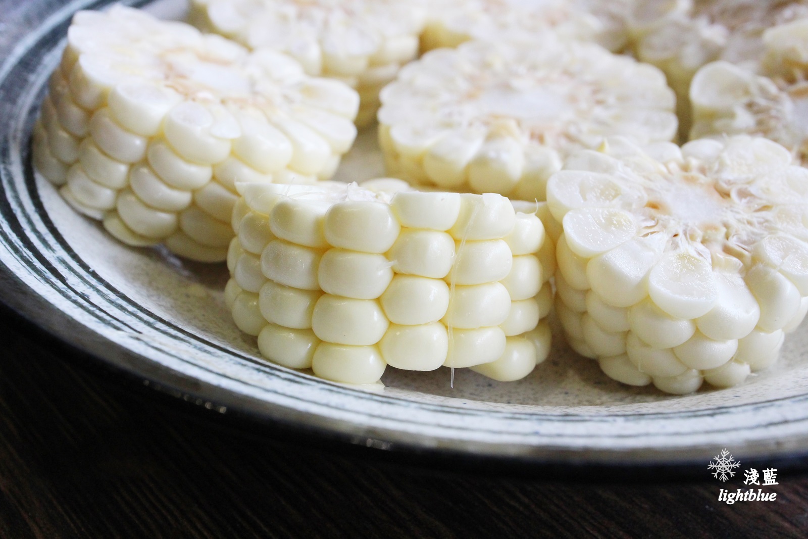 [ 雙連站‧林森北路美食 ] 淺藍 × 最牛溫體牛肉火鍋台北林森店～每日台南直送溫體牛，連海鮮蔬菜也都令人驚豔