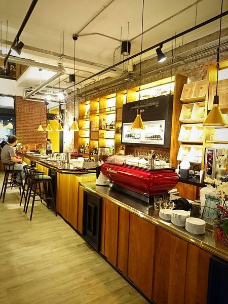 18193743_1484667608231590_1656188737636391675_n