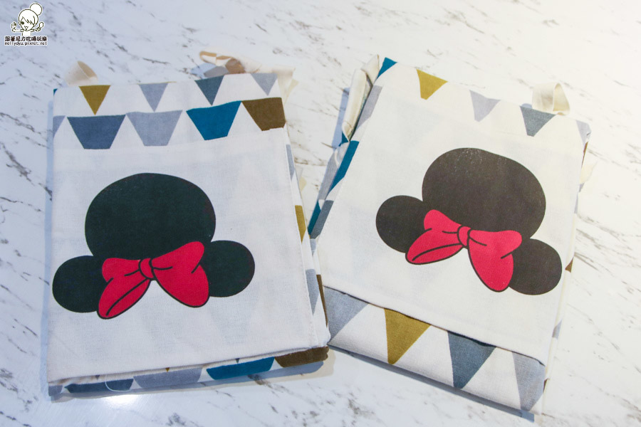 1492872019-3699609734