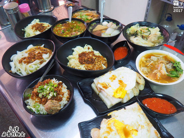 立偉麻醬館麵食(太原店):立偉麻醬館麵食,第二市場立偉麵食有新分店~