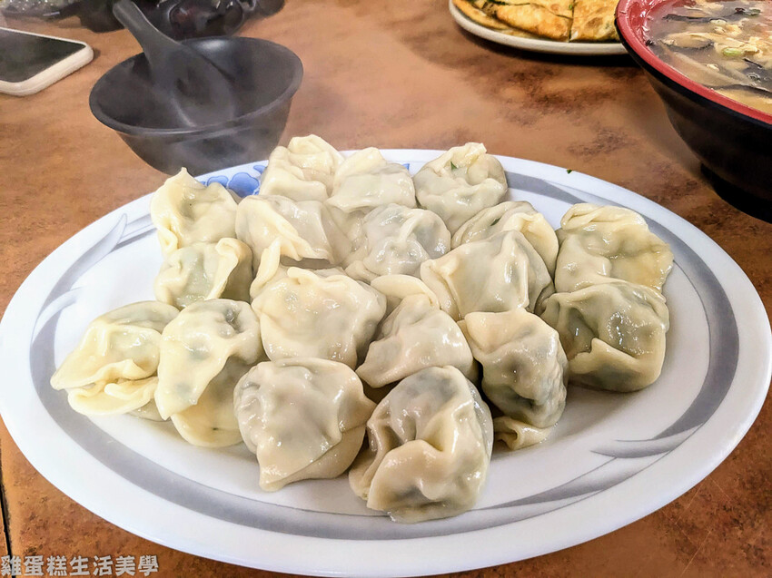 【花蓮食記】大陸餃子館 - 超厚實水餃，蔥油餅又酥又香太迷人