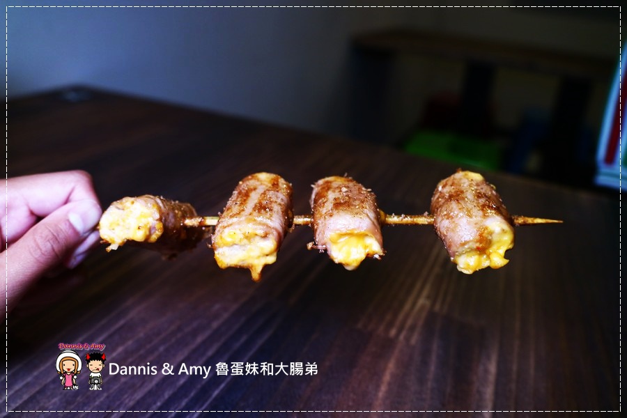 20170601《竹北開到凌晨的店》台灣壹碳烤-純木炭火串燒專門店！。現點現烤。朋友聚餐晚餐宵夜好選擇。非炸物純炭烤的串燒美食︱ （影片） (7).jpg