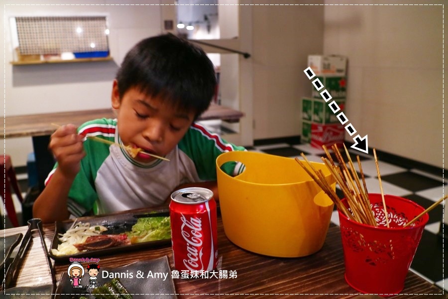 20170601《竹北開到凌晨的店》台灣壹碳烤-純木炭火串燒專門店！。現點現烤。朋友聚餐晚餐宵夜好選擇。非炸物純炭烤的串燒美食︱ （影片） (25).jpg