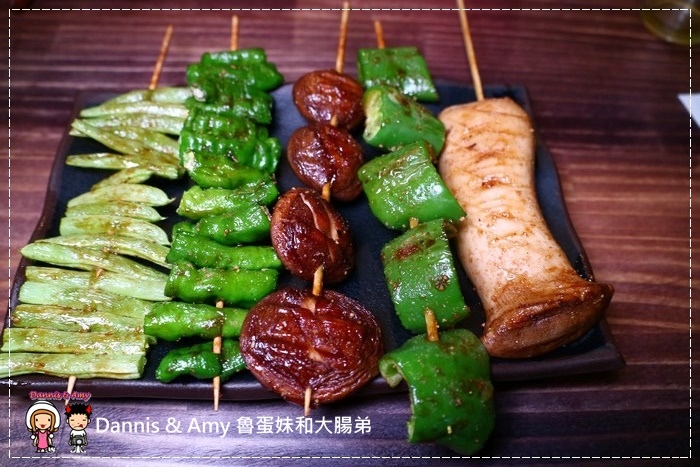 20170601《竹北開到凌晨的店》台灣壹碳烤-純木炭火串燒專門店！。現點現烤。朋友聚餐晚餐宵夜好選擇。非炸物純炭烤的串燒美食︱ （影片） (20).jpg